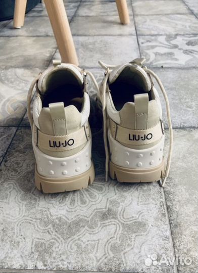 Кроссовки женские liu jo 39