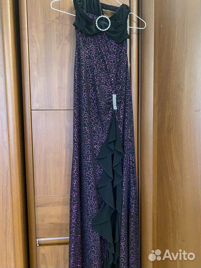 Вечернее платье