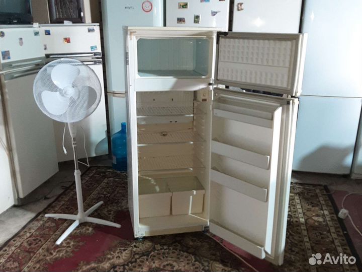 Холодильник бу. Склад мебели бу