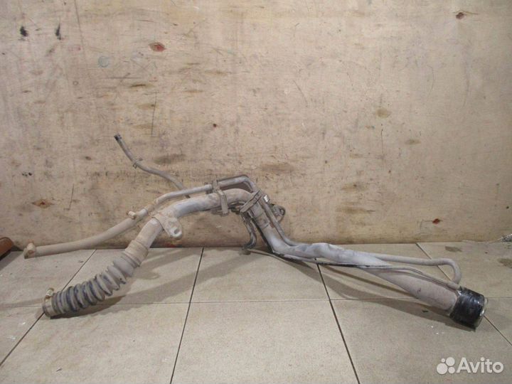 Горловина топливного бака Toyota Camry 50