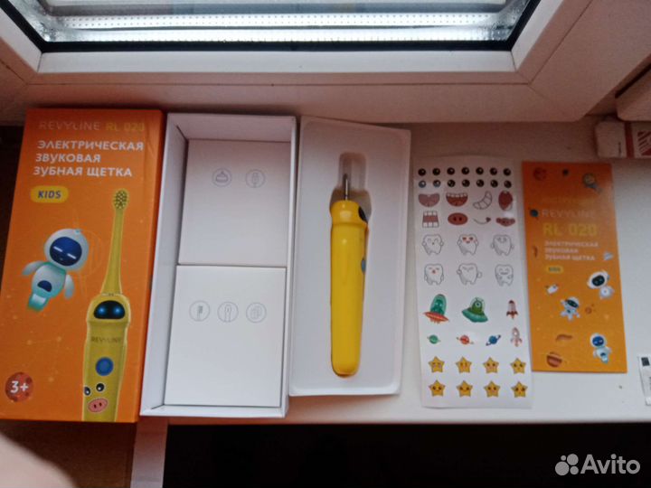 Детская электрическая зубная щетка