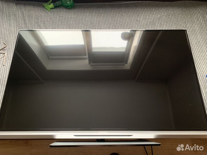 Телевизор philips на запчасти 47PFL6877T/60