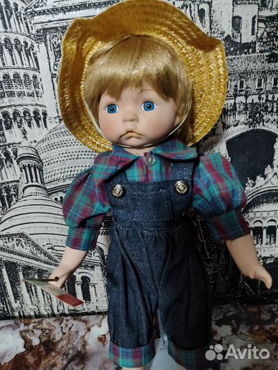 Кукла фарфоровая коллекционная