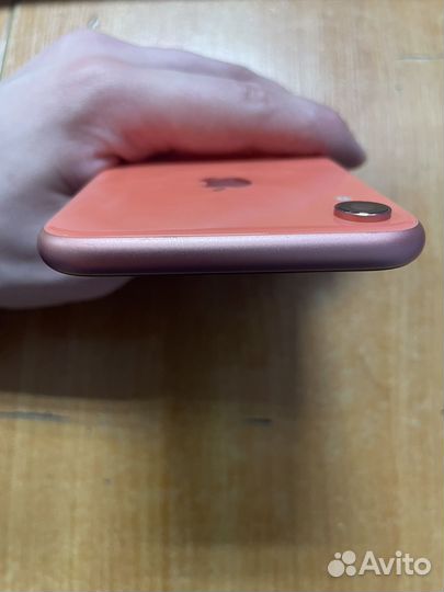 iPhone Xr, 64 ГБ