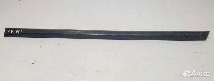 Молдинг двери задней левой BMW E36