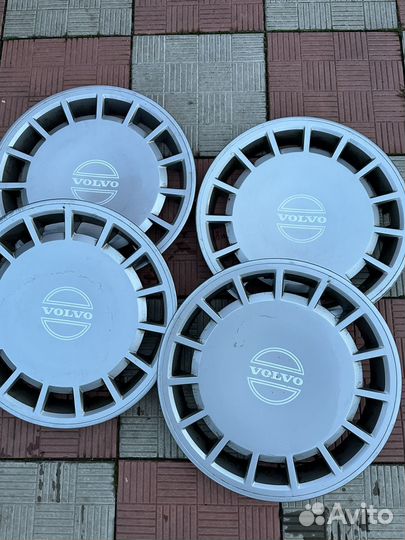Оригинальные колпаки r15 на volvo