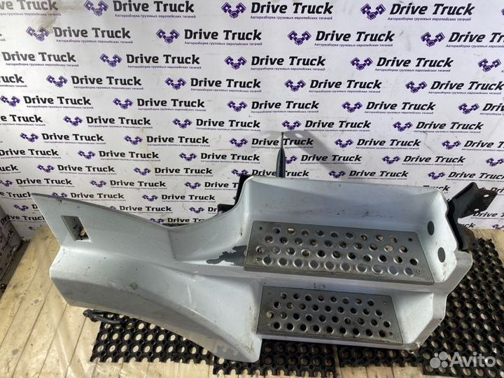 Корпус подножки правый Mercedes-Benz Actros MP2