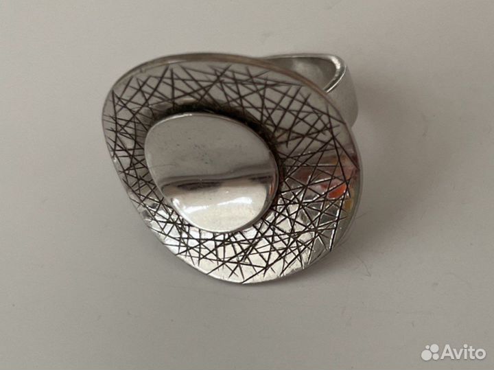 Серебряное кольцо