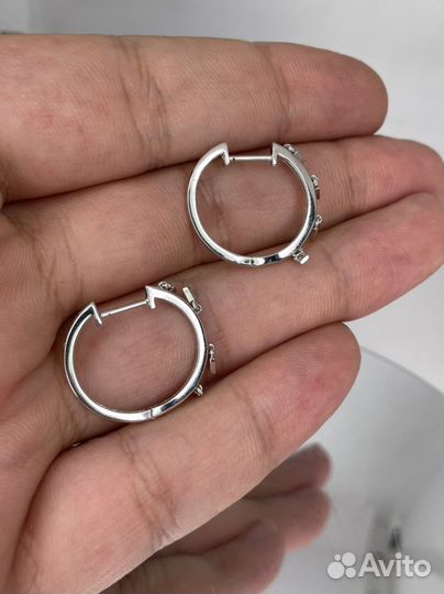 Золотые серьги с брилл. 0.28 ct