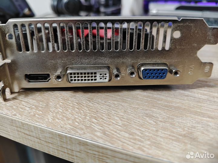 Видеокарта gtx 550 ti gainward