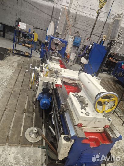 Токарный станок