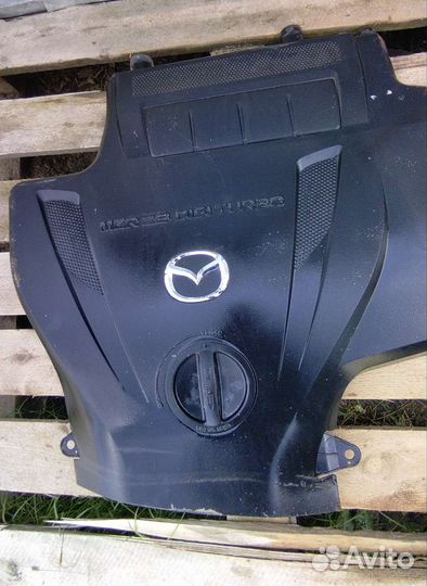 Крышка двигателя верхняя mazda CX-7 MZR 2,3 disi