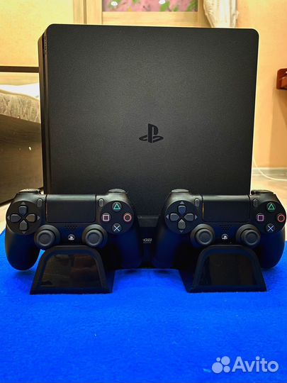 Sony PS4 slim 1TB + два геймпада 610+игр