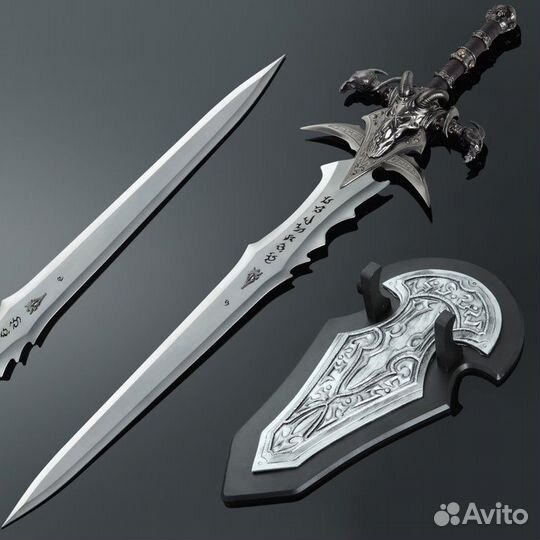 Фростморн (Frostmourne) Ледяная скорбь