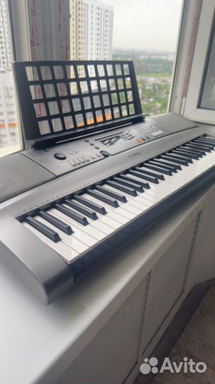 Синтезатор yamaha psr r300