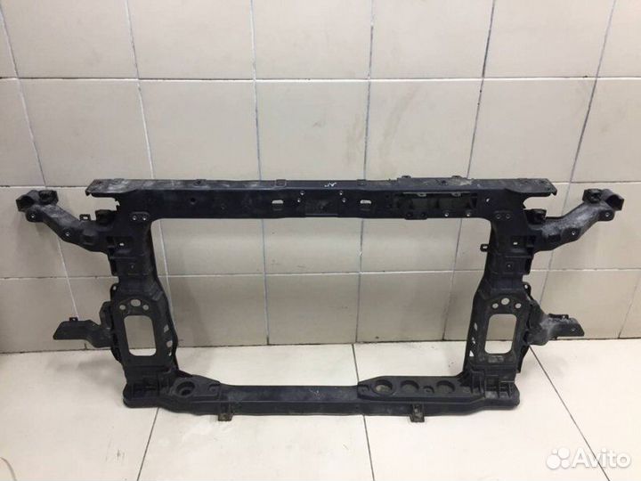 Панель передний Hyundai Santa Fe 4