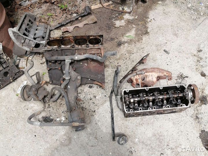 Двигатель m40b18