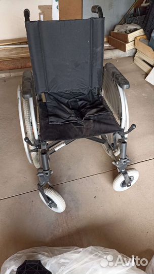Инвалидная коляска