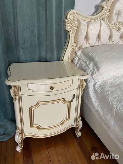 Спальный гарнитур