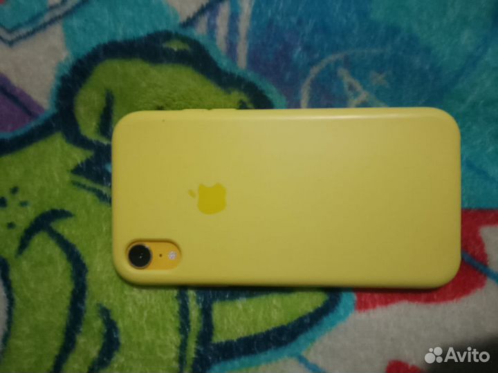 iPhone xr 64gb желтый