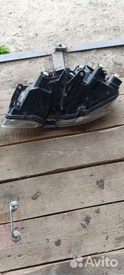 Фара передняя правая на Шкода суперб 1