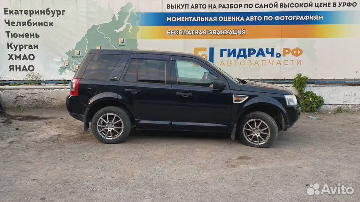 Обшивка багажника левая Land Rover Freelander 2 LR