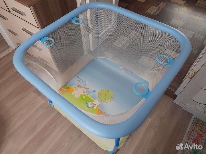 Продаю манеж детский