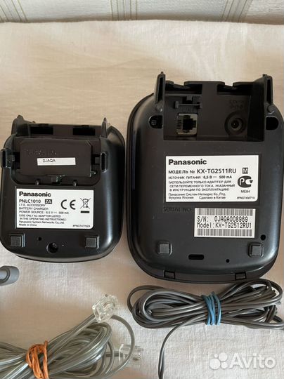 1.Радиотелефон Panasonic KX-TG2511RU с 2 трубками