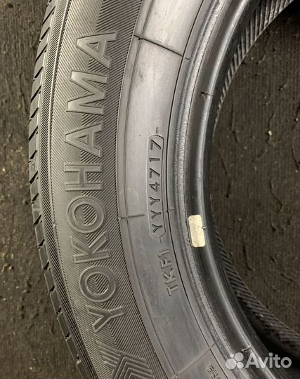 Yokohama BluEarth E70 215/60 R16