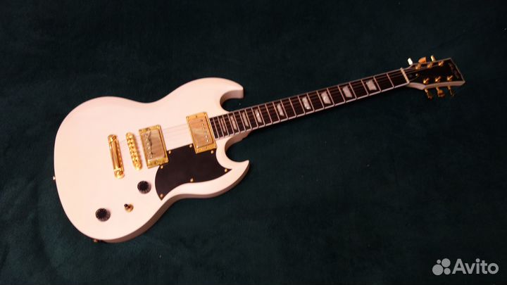 Harley Benton DC DLX Gotoh Shell Pink