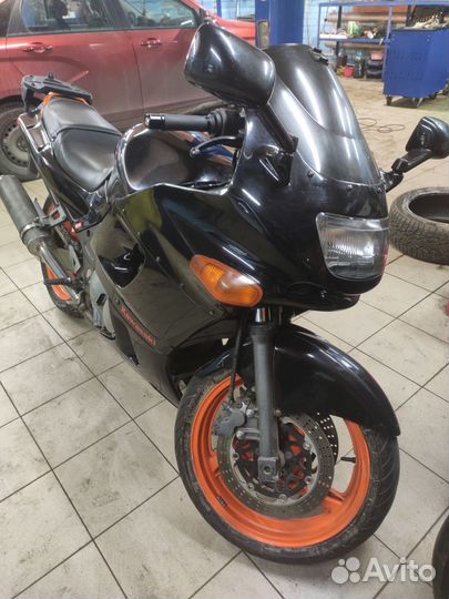 Кавасаки zzr 400