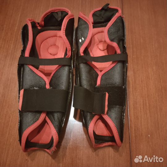 Наколенники