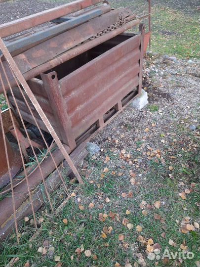 Ящик металлический