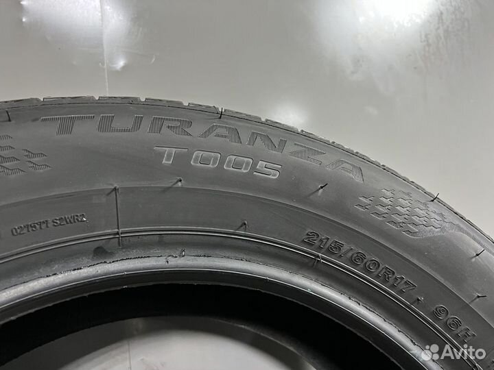 Bridgestone Turanza T005 215/60 R17