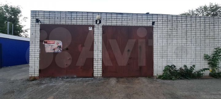 Гараж, > 30 м²