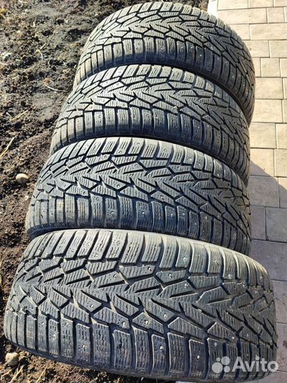 Nokian7 r17,235/55