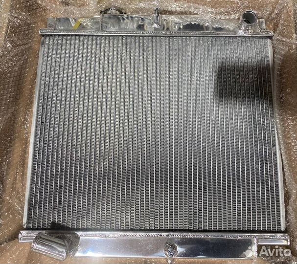 Радиатор двигателя nissan atlas H41 FD42 FD46 2141