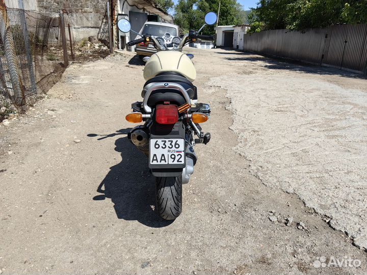 BMW R1100R