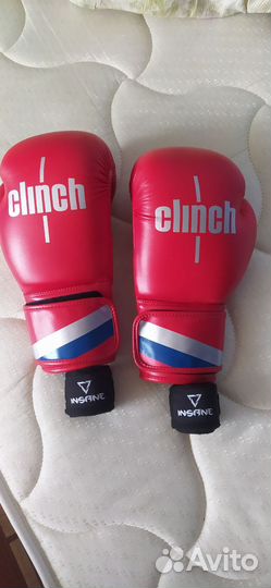 Боксерские перчатки 10 oz clinch