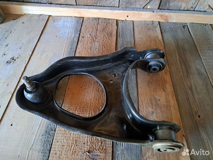 Задний рычаг Honda Accord 8