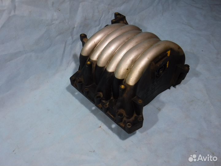 Впускной коллектор Audi A6 c5 / Ауди А6 с5 ц5