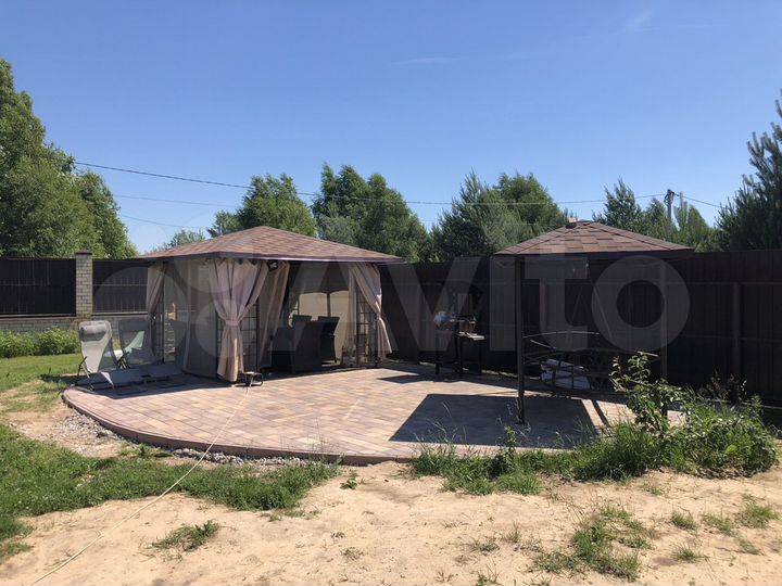 Коттедж 250 м² на участке 20 сот.