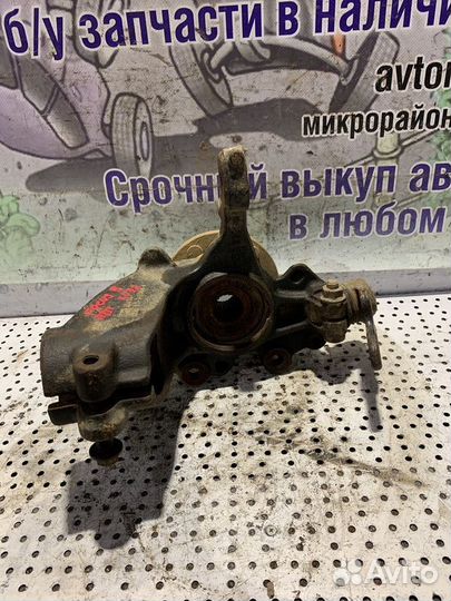 Кулак поворотный передний правый Ford Focus