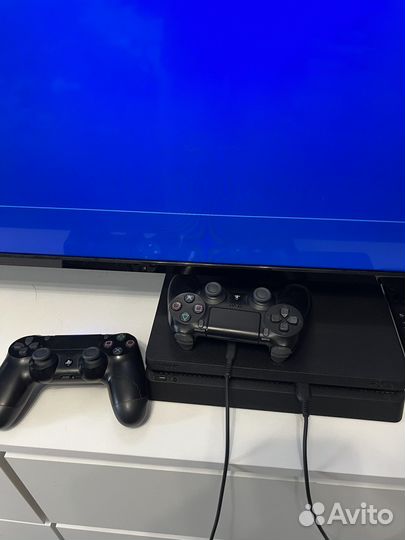 Sony PS4 slim 1tb 2 джостика