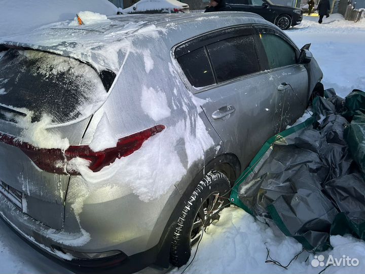 Kia Sportage 2.0 AT, 2021, битый, 40 000 км