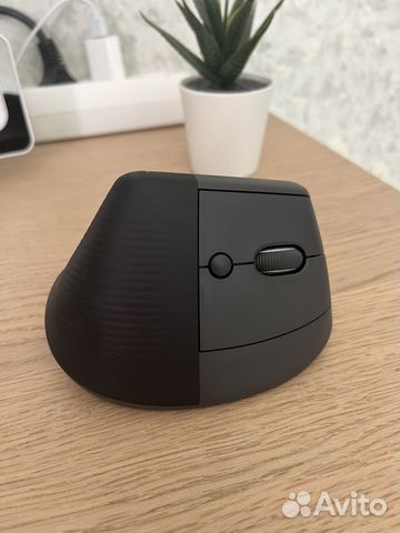 Вертикальная мышь Logitech lift купить в Перми с доставкой ...