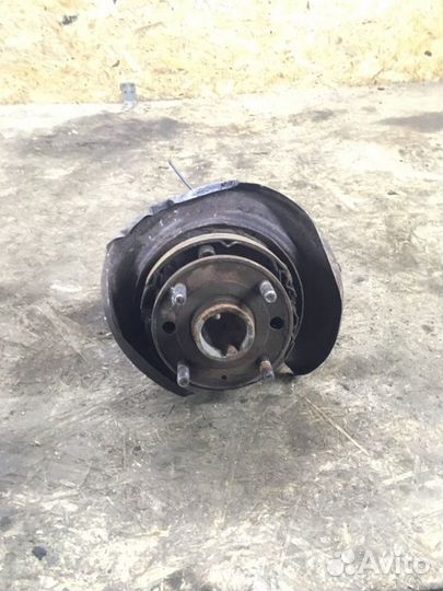 Поворотный кулак задний правый Chevrolet Lacetti