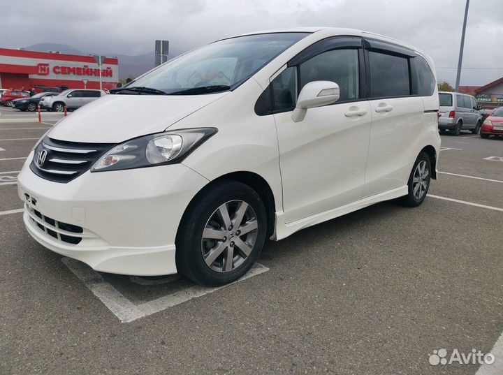 Honda Freed 1.5 CVT, 2010, 56 300 км