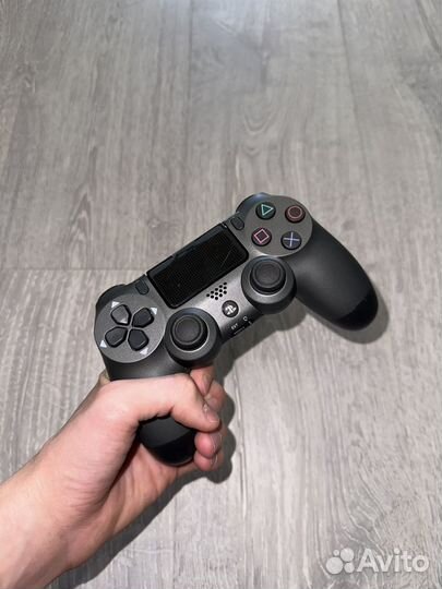 Джойстик Sony PS4