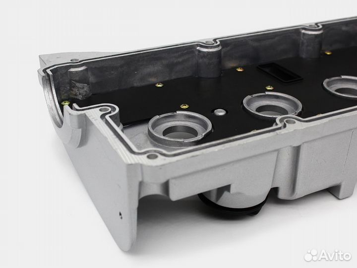 Алюминиевая клапанная крышка KIA 22410-23100